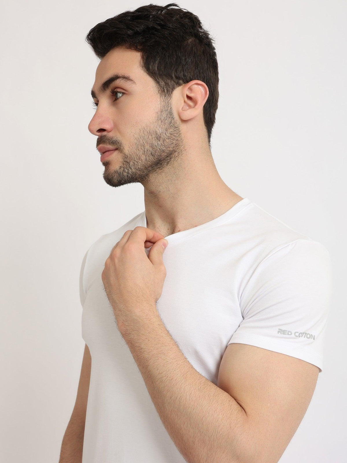 Short Sleeves Undershirt For Men Requral Fit - Red Cotton