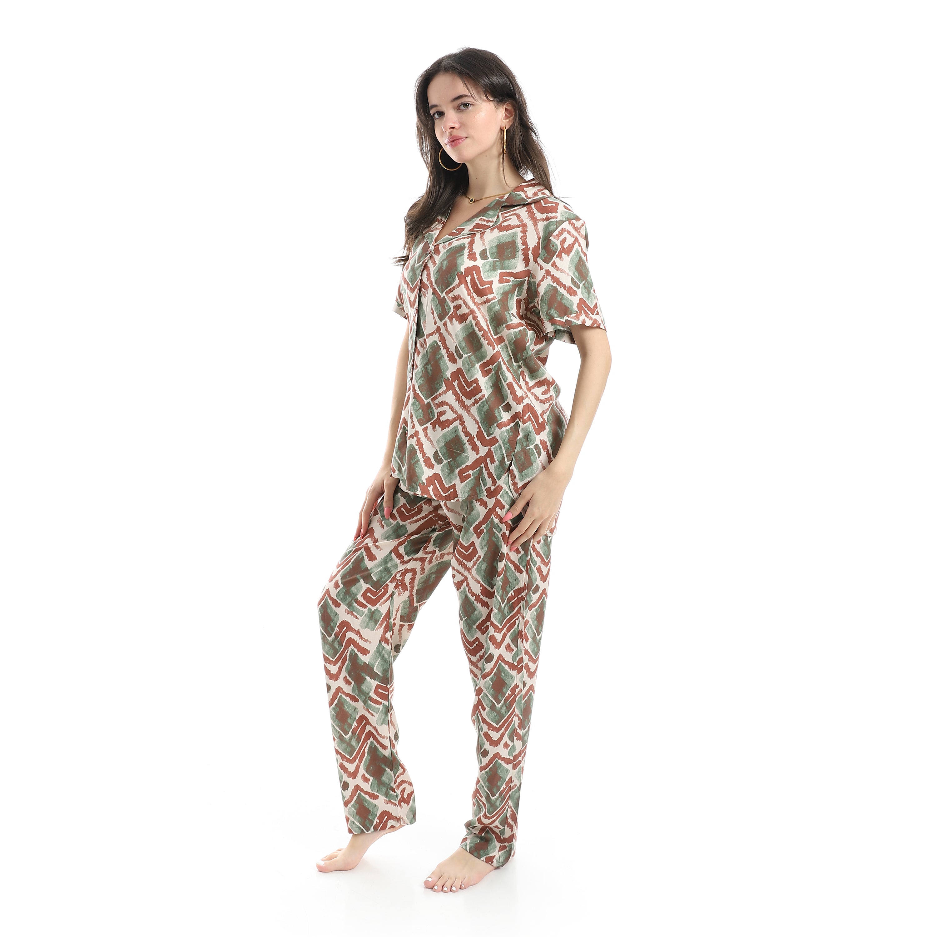 Women's Pajama Set – Soft Fabric with Modern Geometric Print