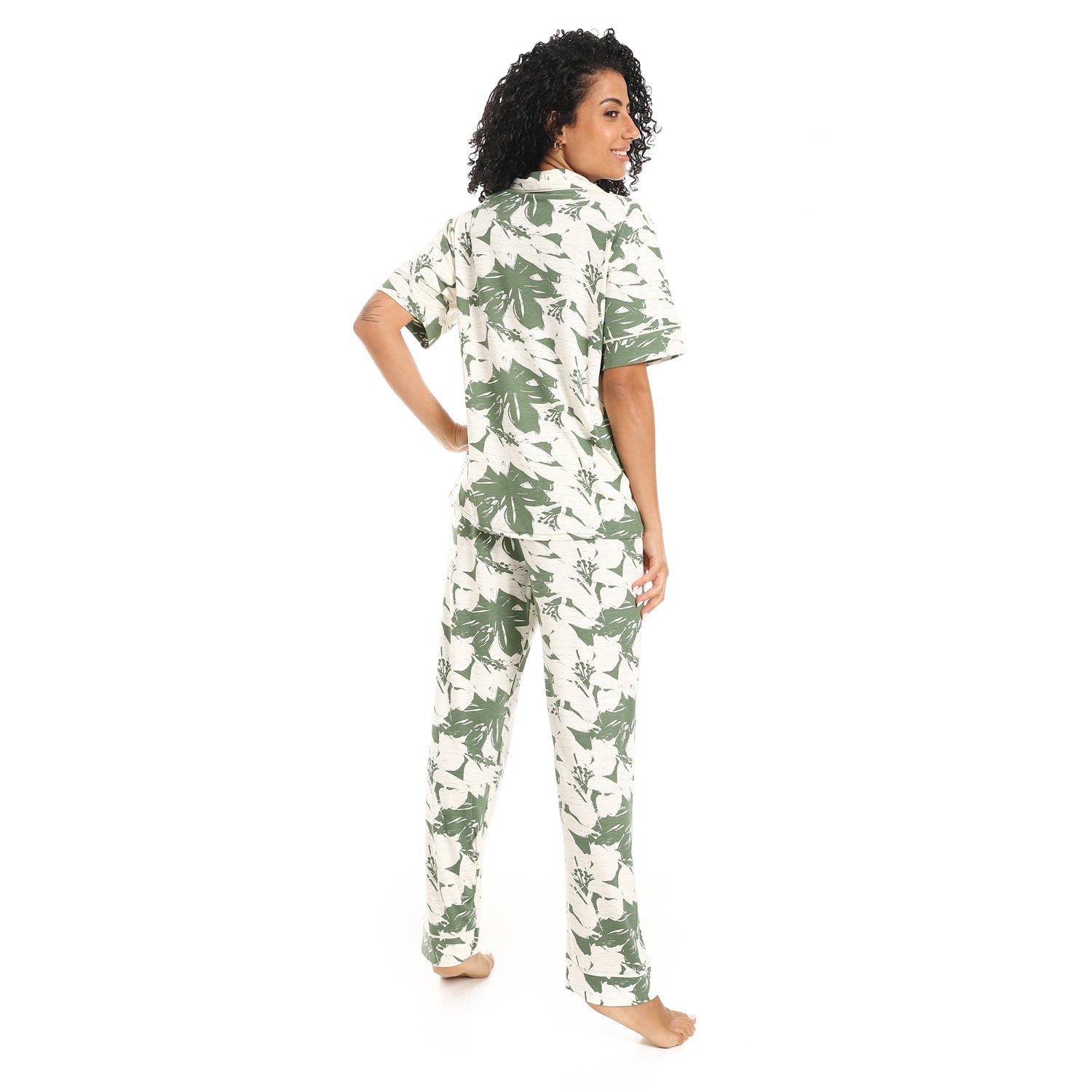 Classic Women’s Leaf Print Pajama Set – Soft Cotton Loungewear