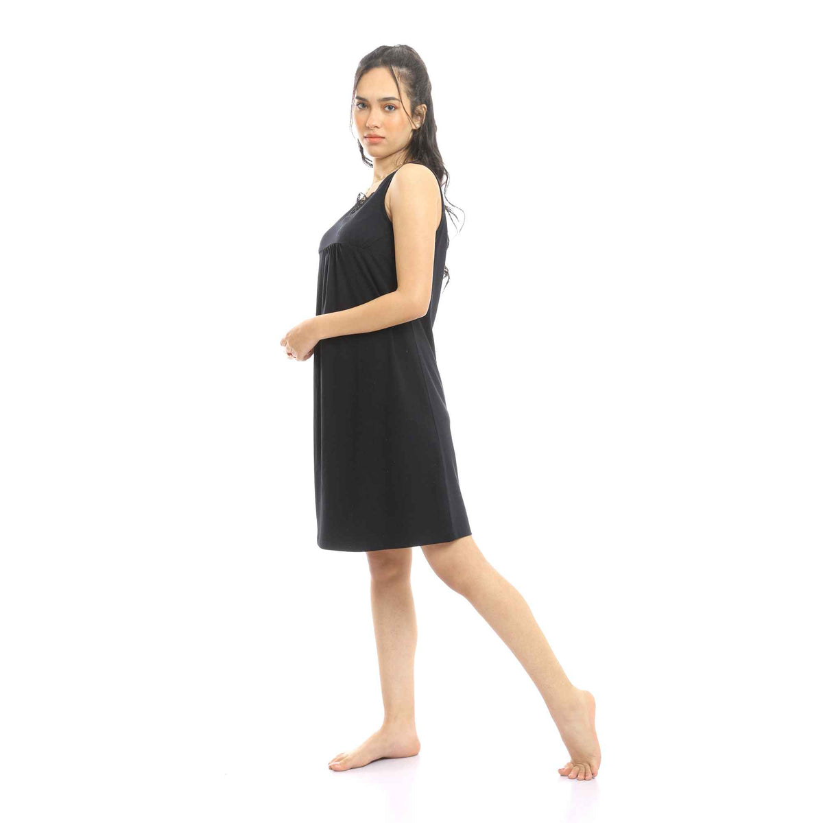 Women’s Black Sleeveless Short Nightgown with Lace Detail
