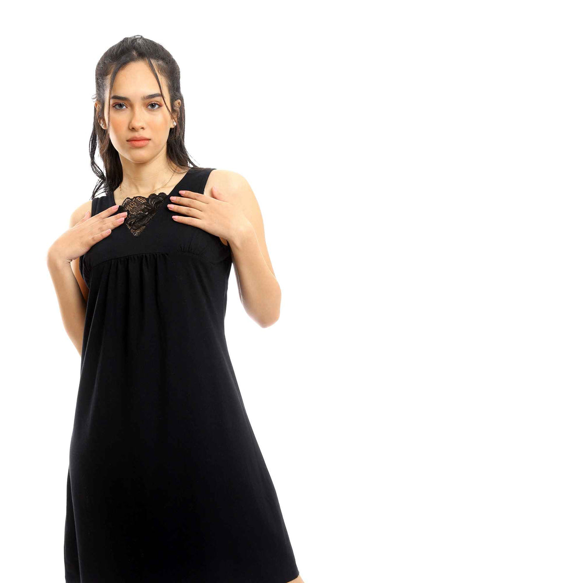 Women’s Black Sleeveless Short Nightgown with Lace Detail