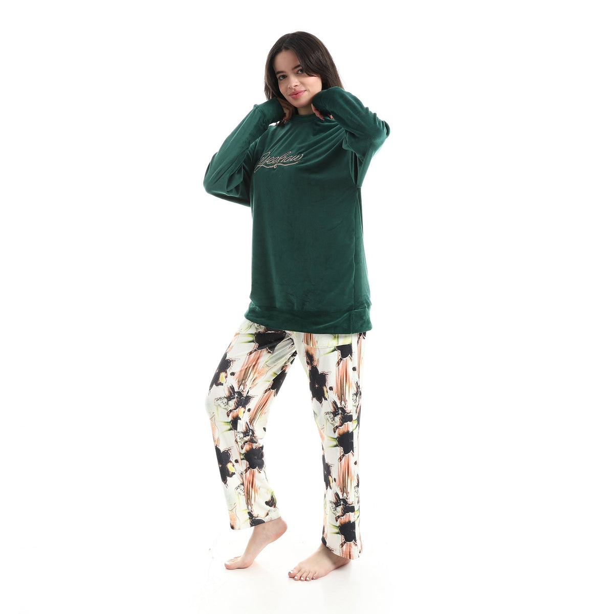 Women's Emerald Velvet Embroidered Loungewear Set - Red Cotton